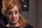 Adele se disfraza y sorprende a sus fans (subtitul