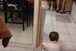 Reacciones de los bebés frente a los espejos